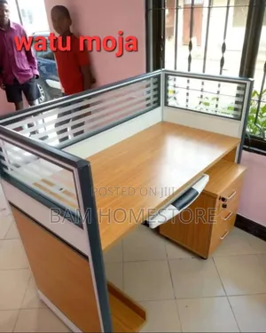 Work Station for 1 Staff