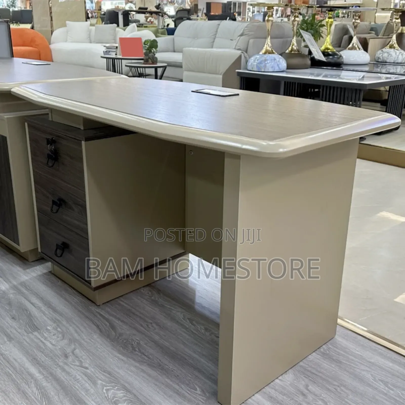 Executive Yp29-14 Office Desk- 140cm Luxury Modern Director Table