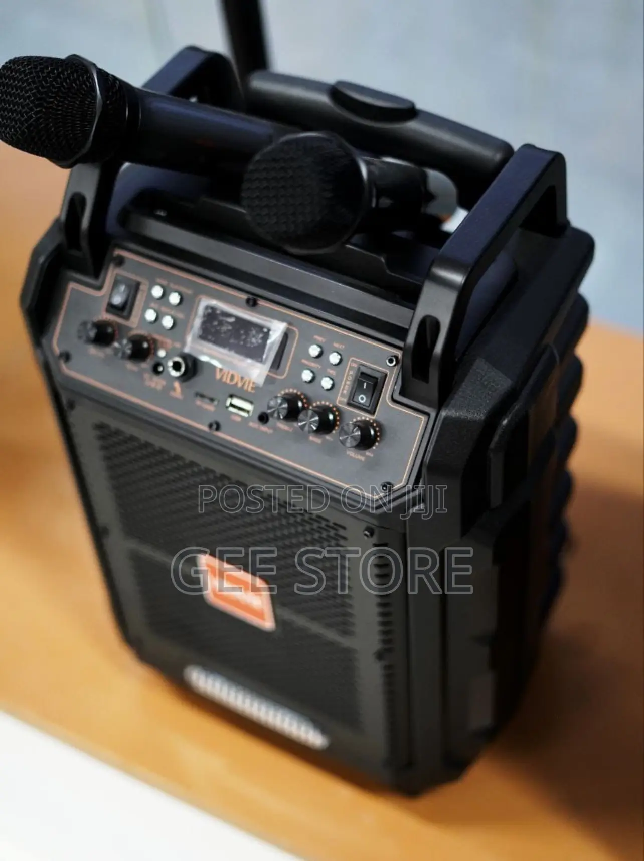 Broadcast Speaker by Vidvie