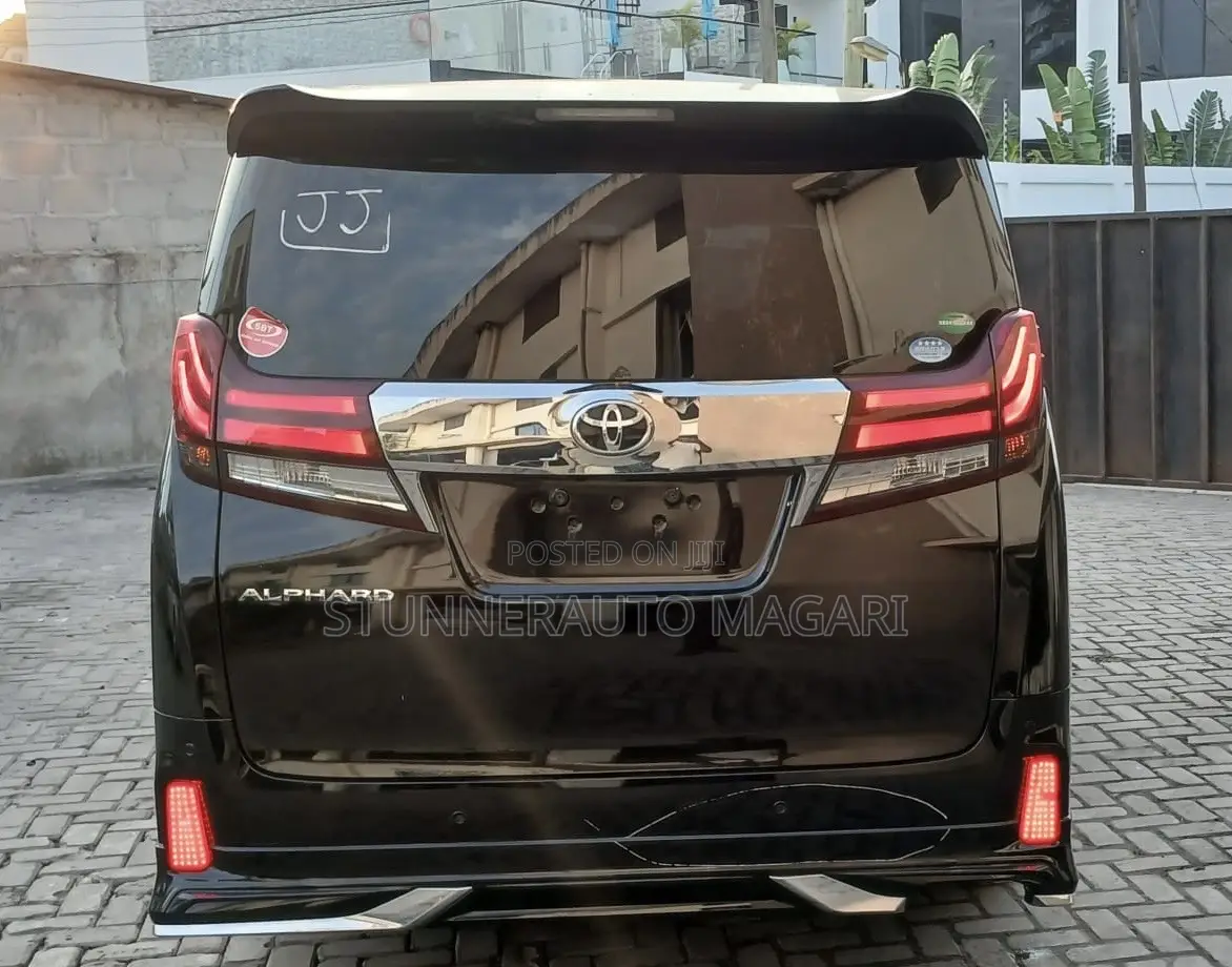 Toyota Alphard 2016 Black