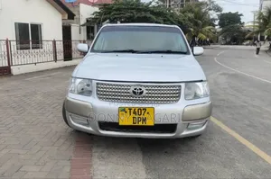 Toyota Succeed 2005 Silver