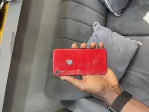 Apple iPhone XR 128 GB Red