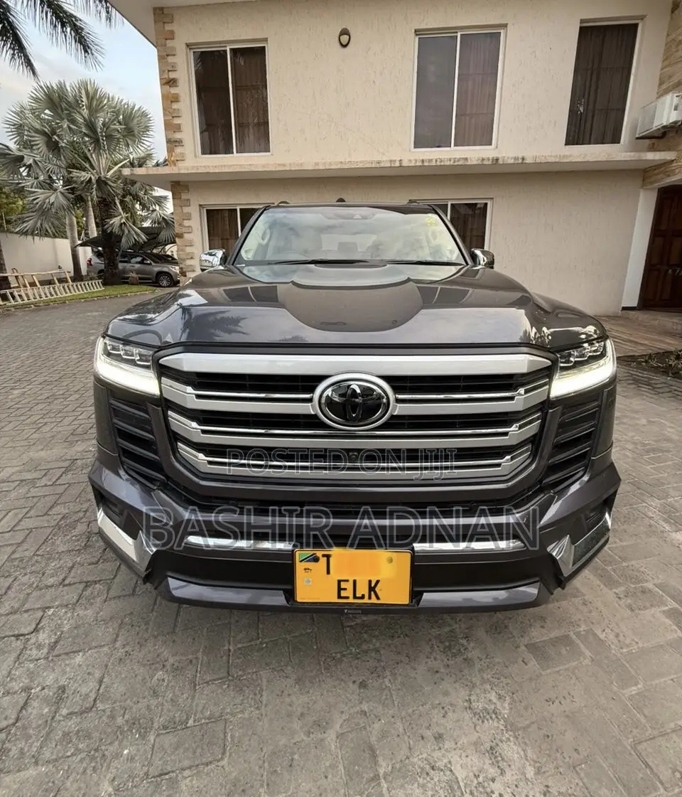 Toyota Land Cruiser 2023 Gray