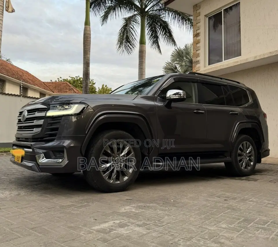 Toyota Land Cruiser 2023 Gray