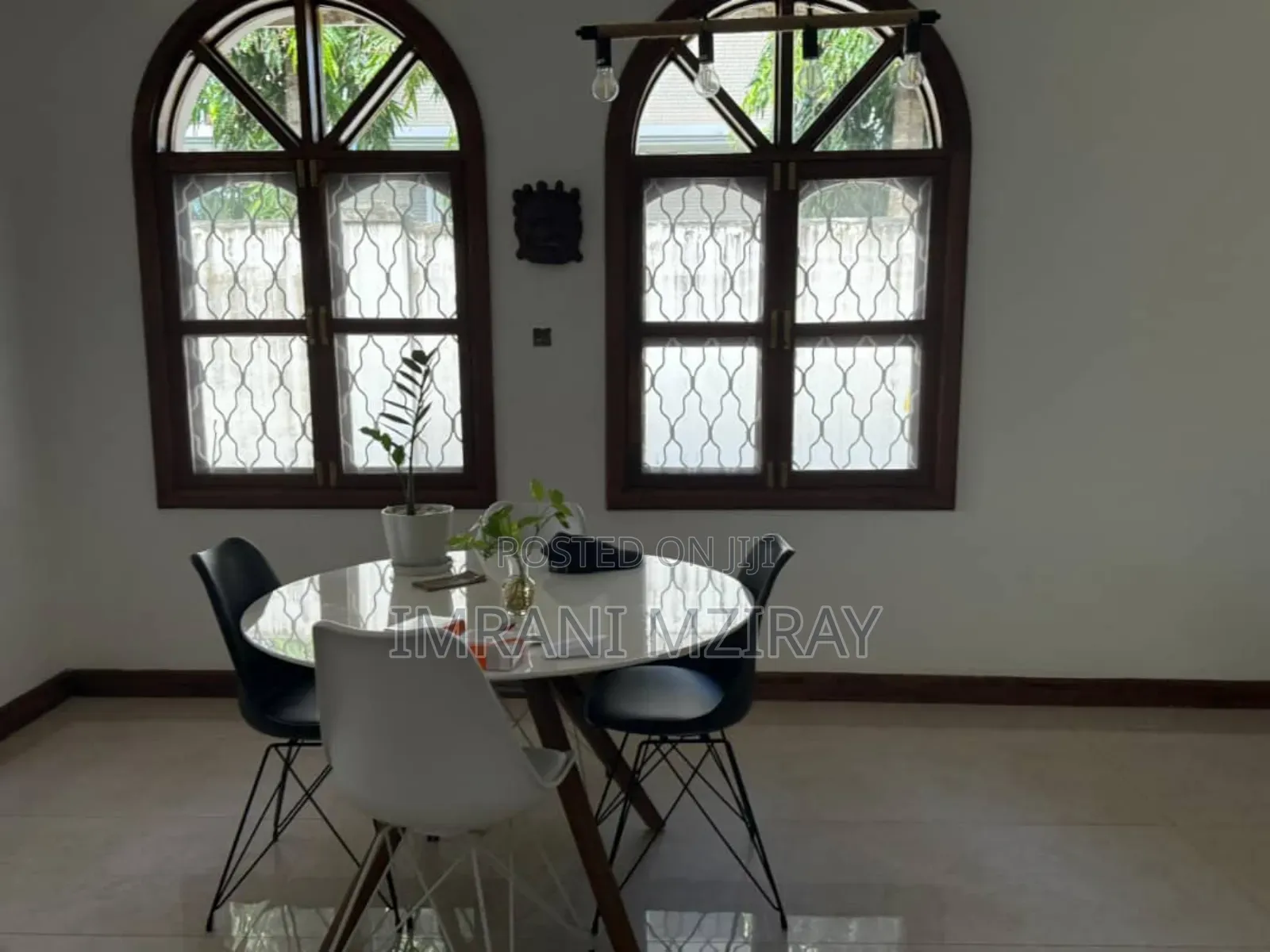 5bdrm House in Kariakoo for sale