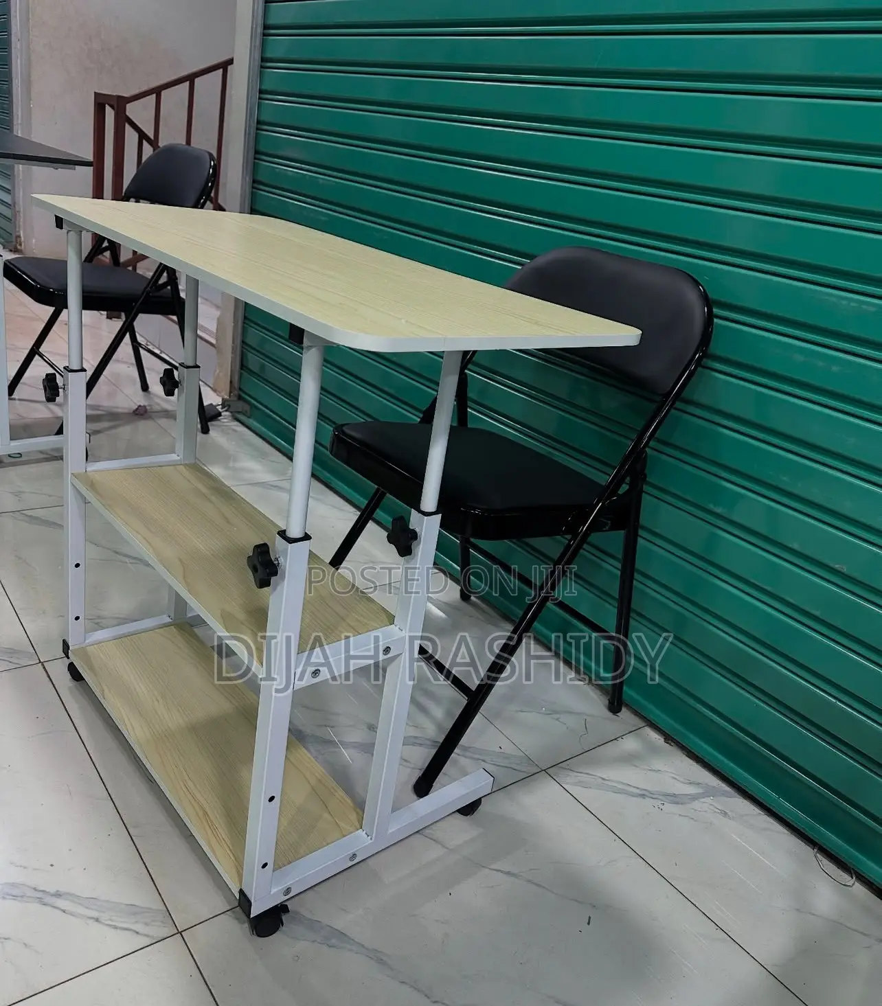 Adjustable Table