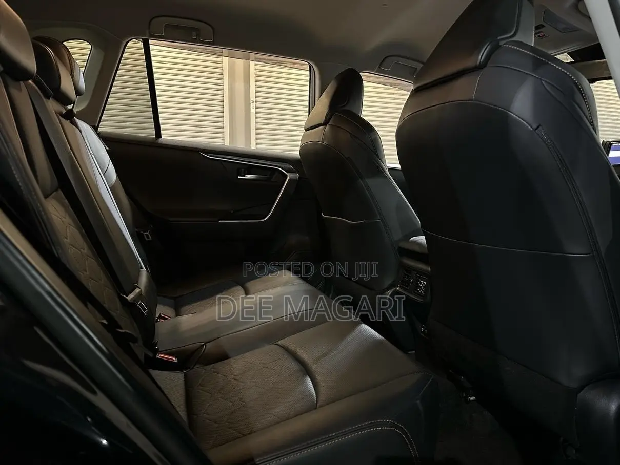 Toyota RAV4 Adventure AWD 2020 Gray