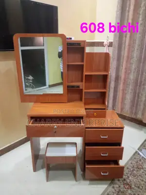 Dressing Table/ Makeup Table Ya Kuvutia Na Classic