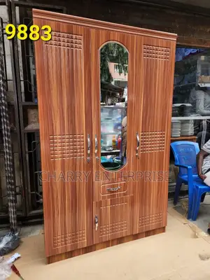 Classic and Smart Wardrobe Kabati La Nguo Zuri Kabisa