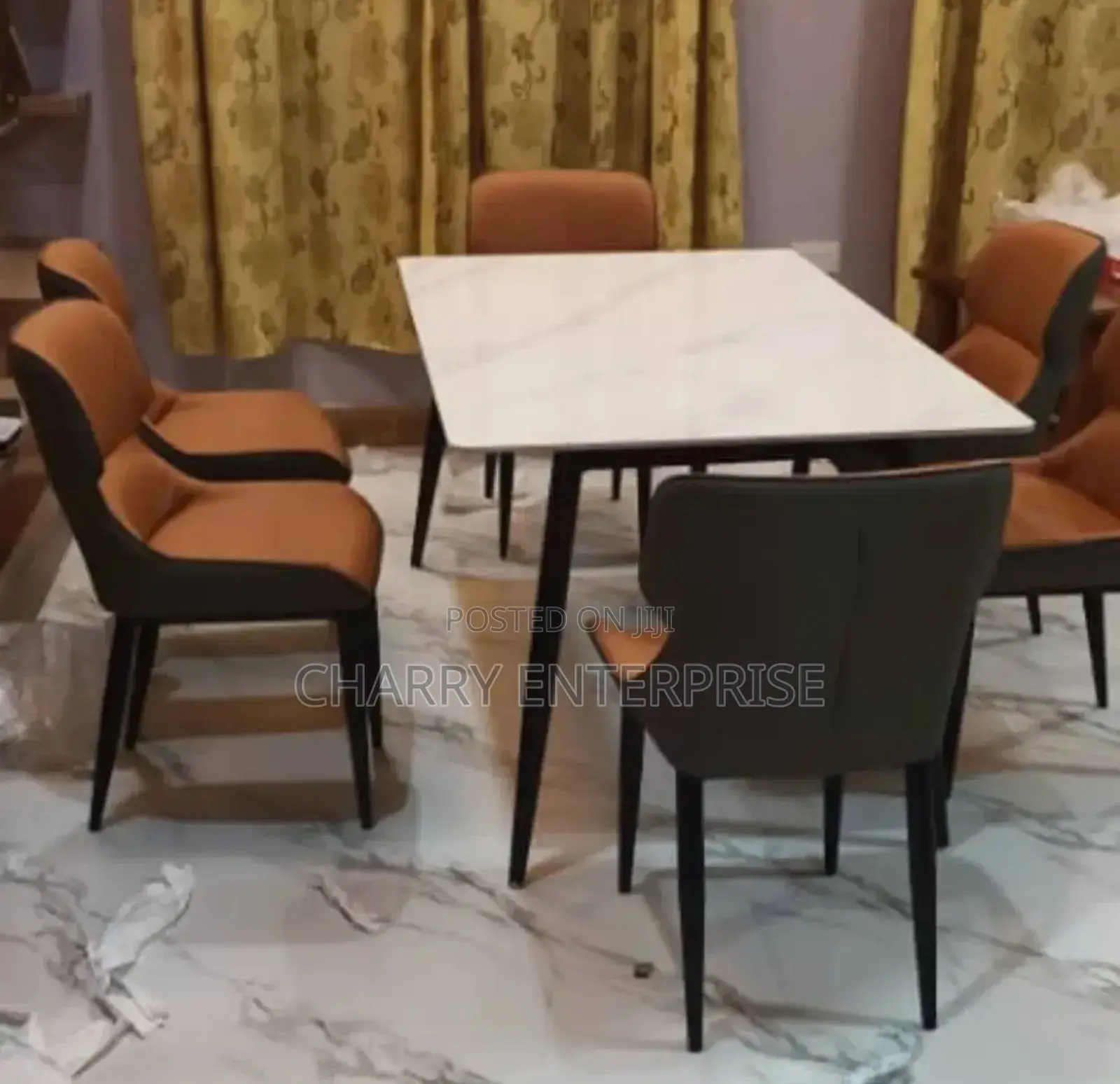High Quality Marble Dining Table/ Restaurant Table 6 Seaters