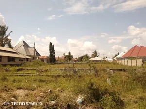 Eneo La Kibiashara Linauzwa Ukonga Majohe Rada.