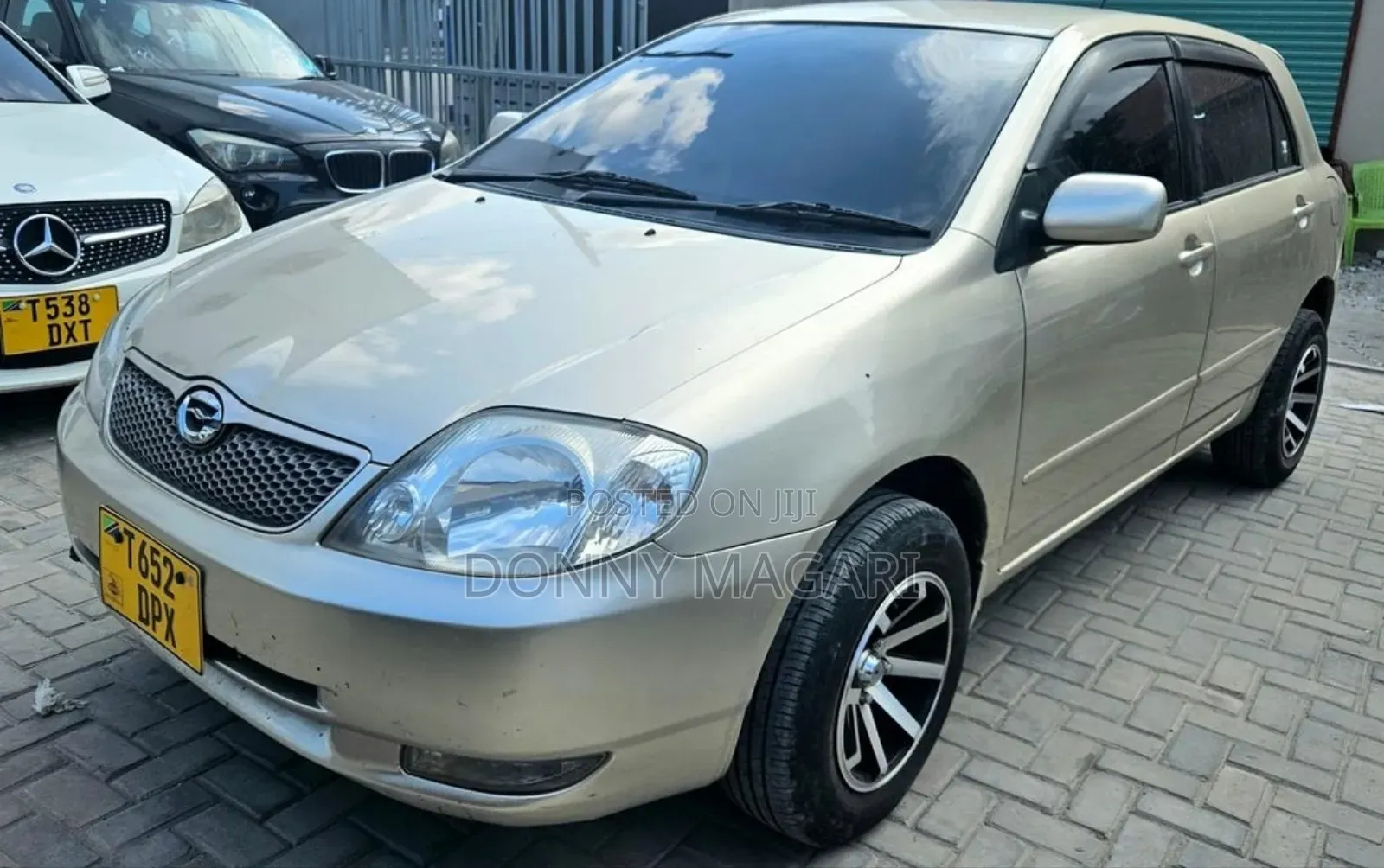 Toyota Corolla RunX 2007 Gold