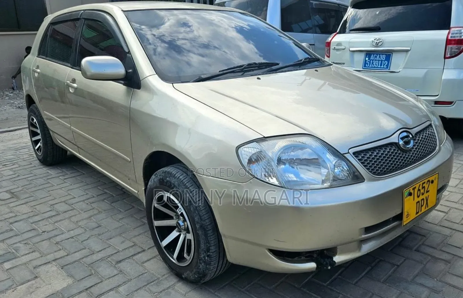 Toyota Corolla RunX 2007 Gold