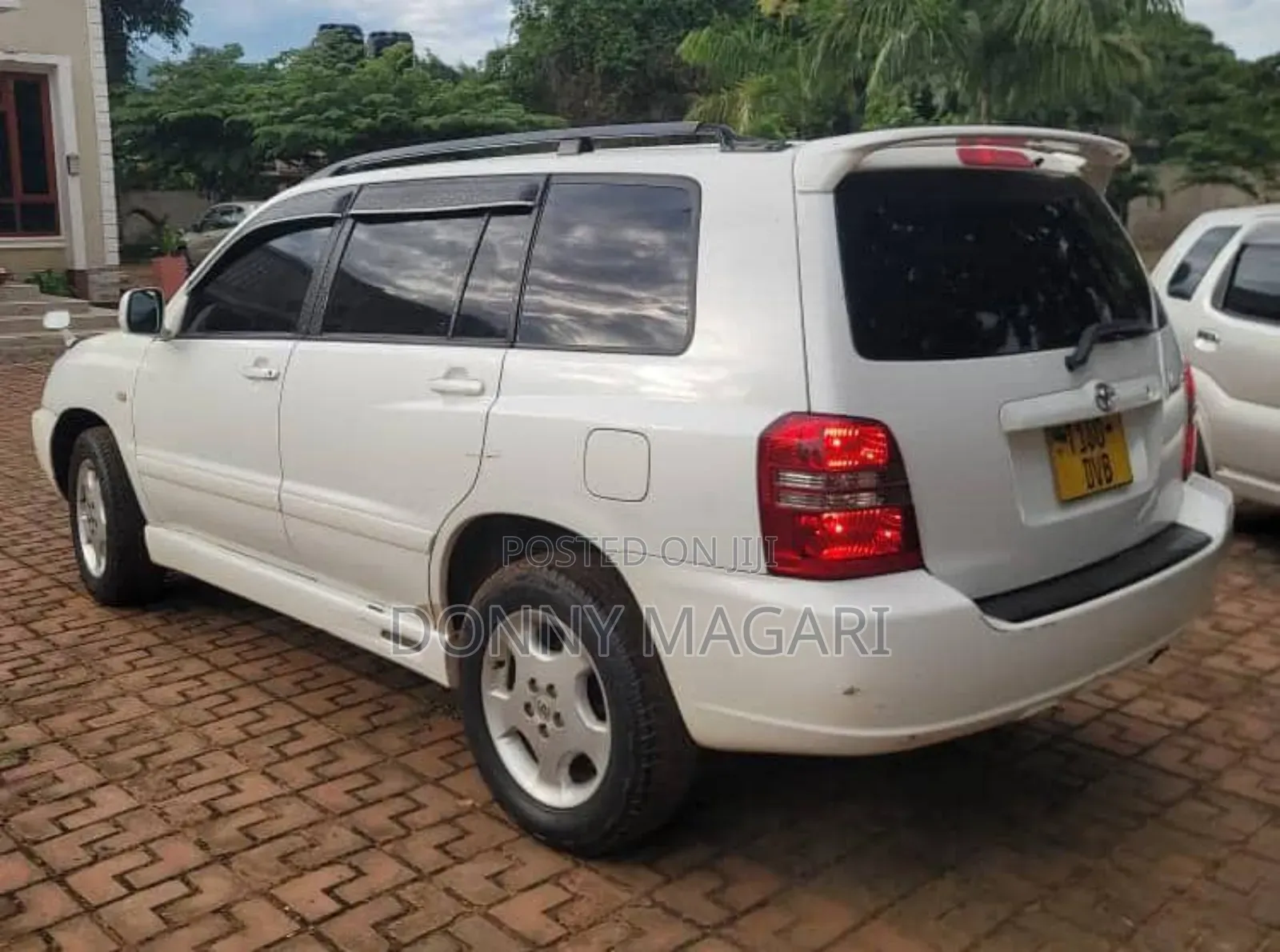 Toyota Kluger 2005 White