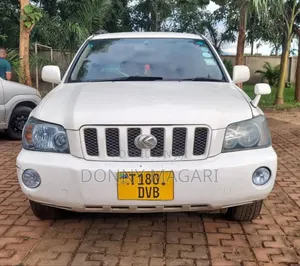 Toyota Kluger 2005 White