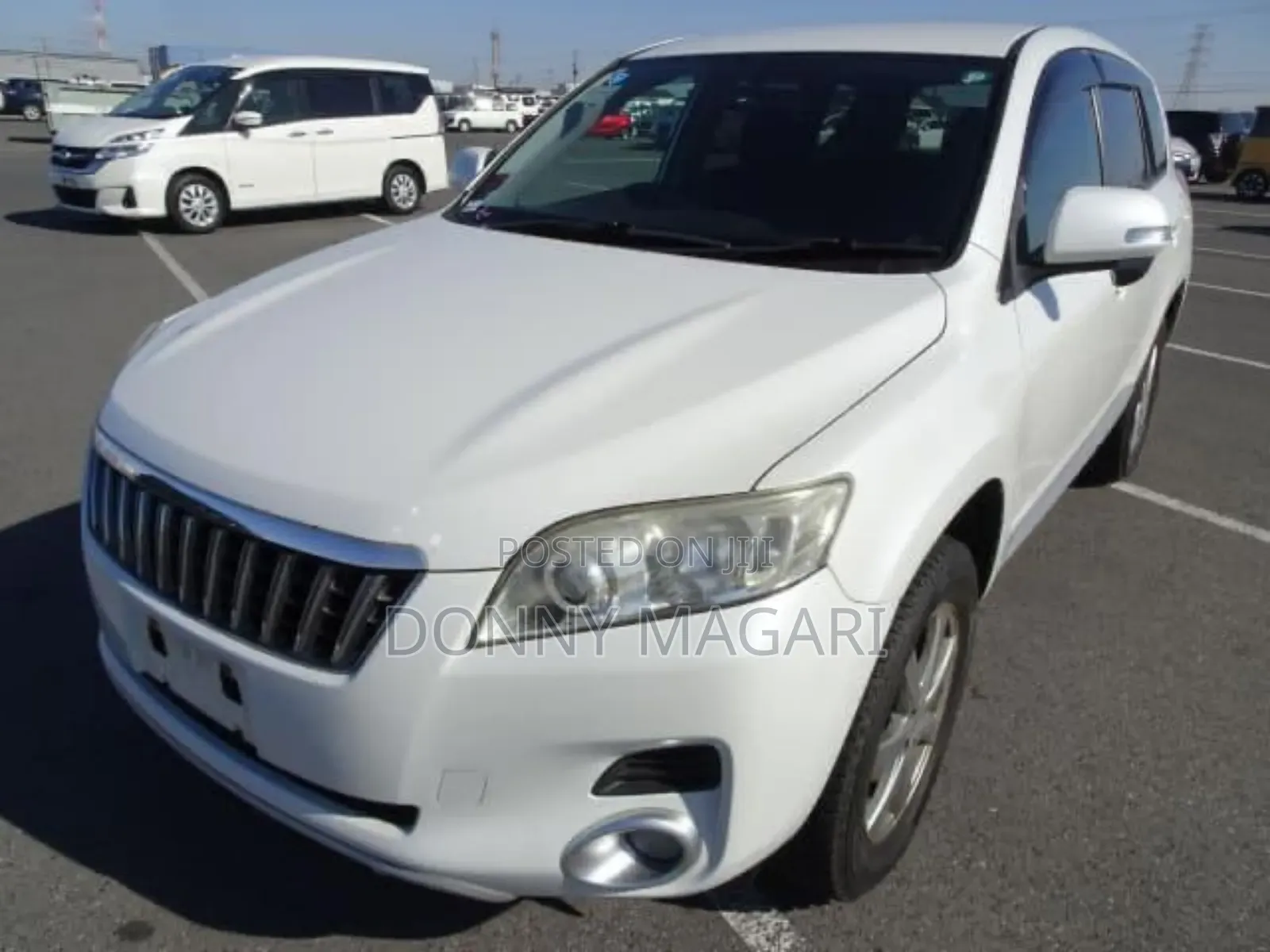 Toyota Vanguard 2009 White