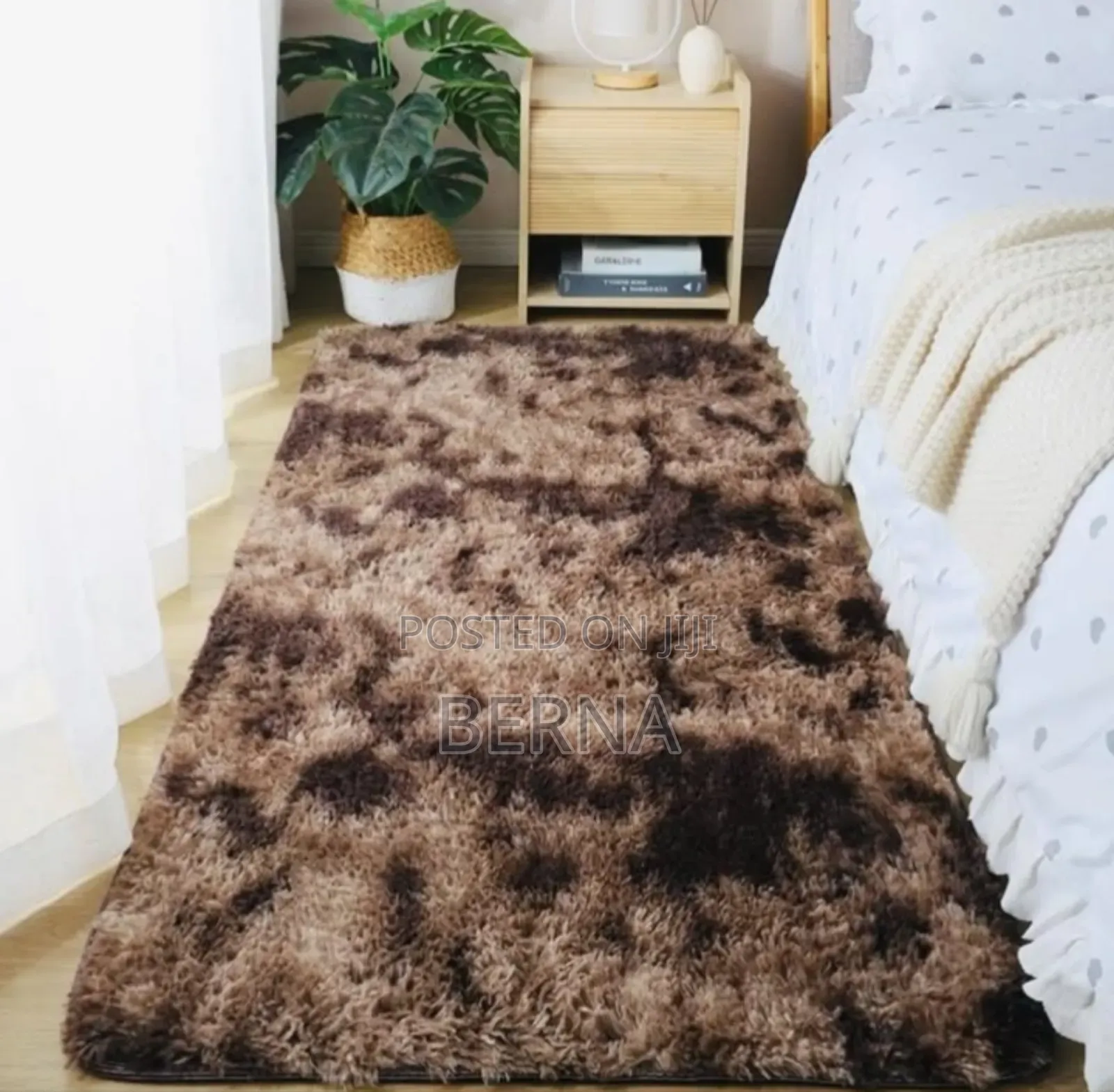 Zulia Manyoya -Flirfy Bedside Rug /Carpets