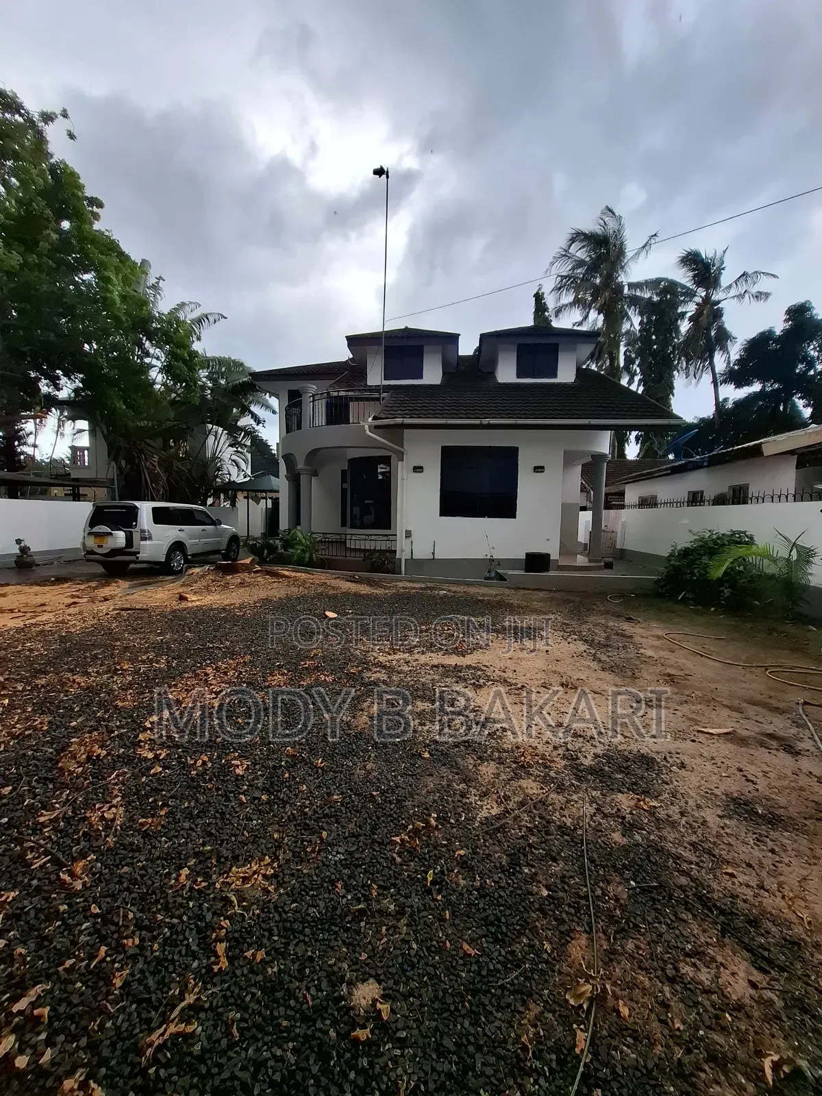 3bdrm House in Mikocheni for rent