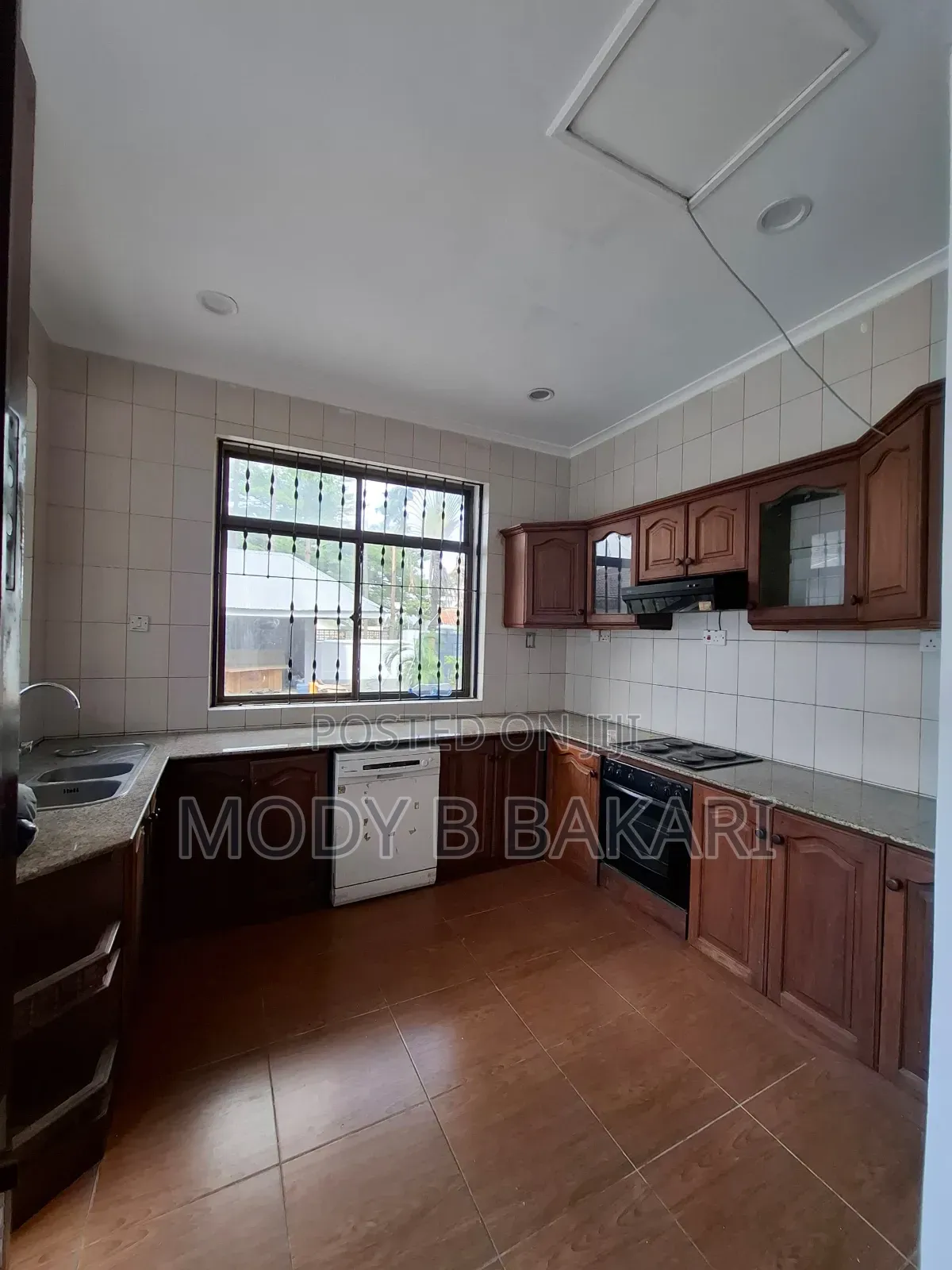 3bdrm House in Mikocheni for rent