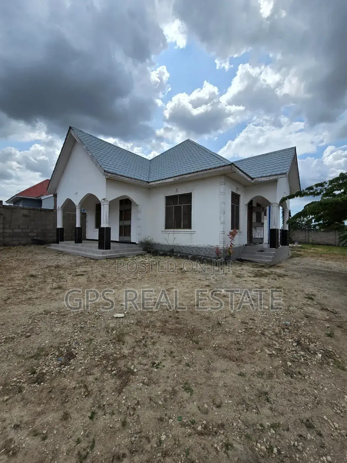 3bdrm House in Madale Mbopo, Kinondoni for sale