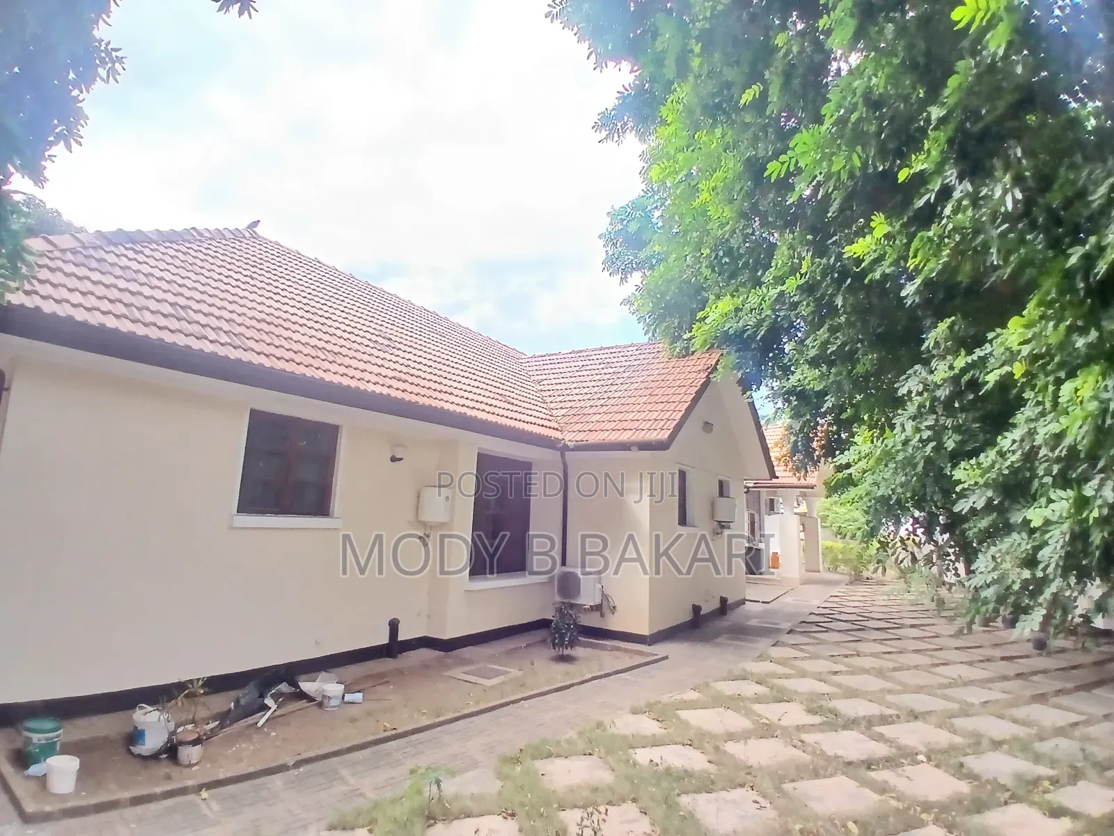 3bdrm House in Masaki for rent
