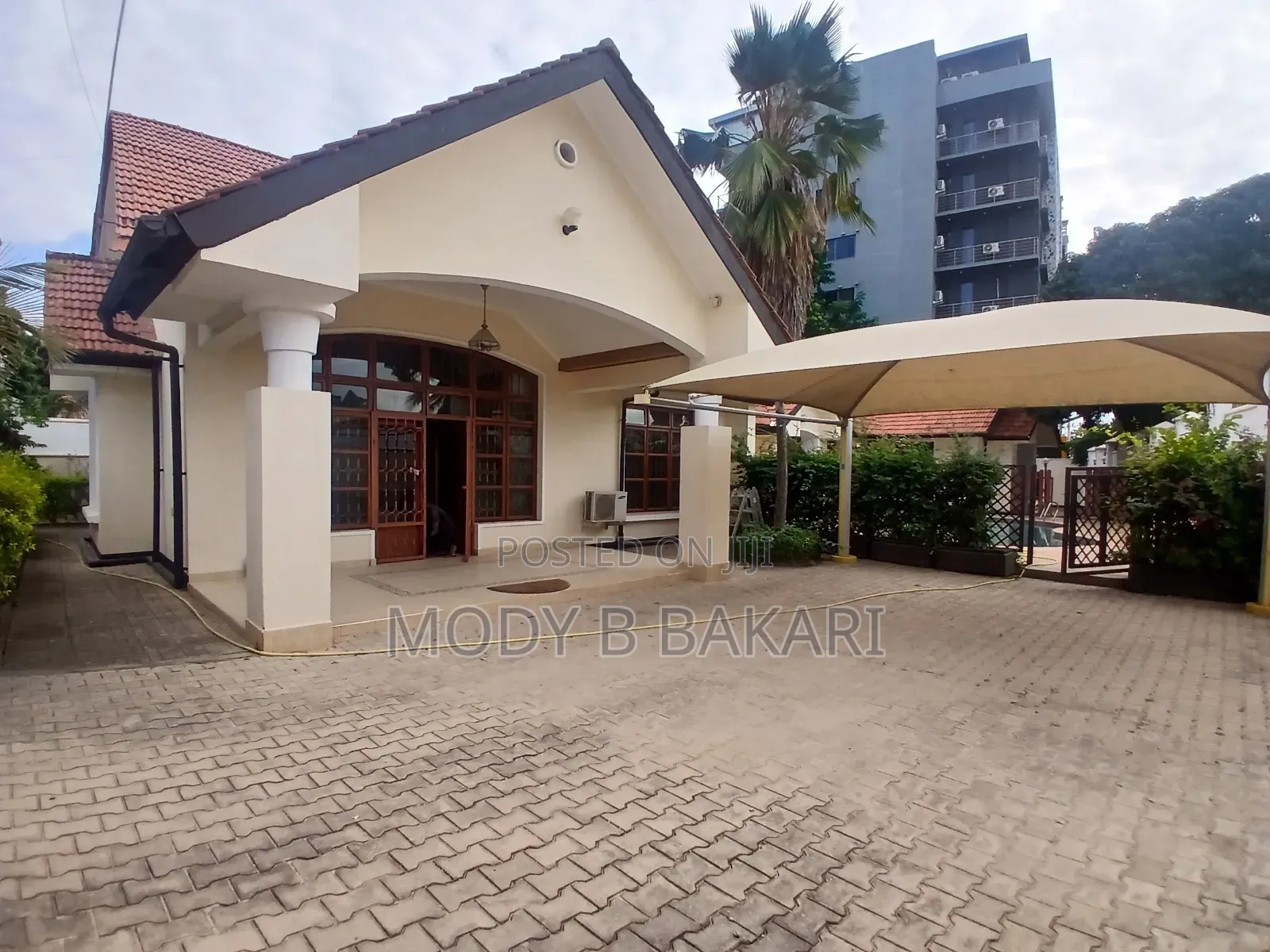 3bdrm House in Masaki for rent