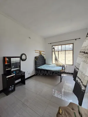 3bdrm House in Dalalipapaatzseven, Kinondoni for sale