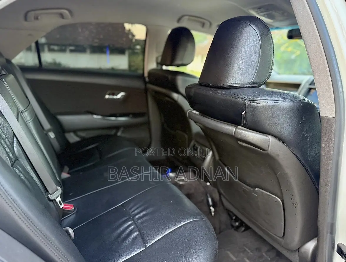 Toyota Crown 2008 White