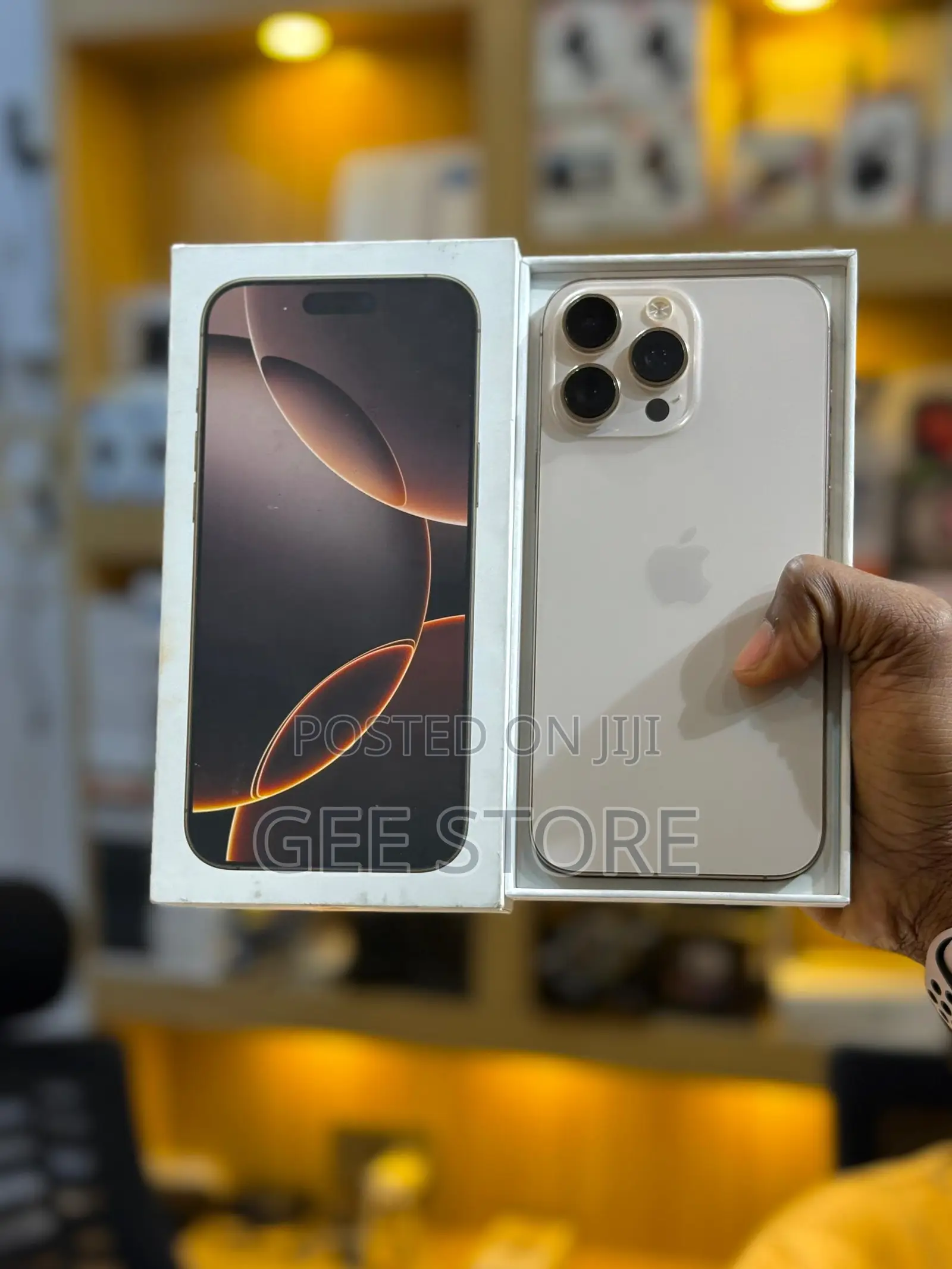 iPhone 16 Pro Max