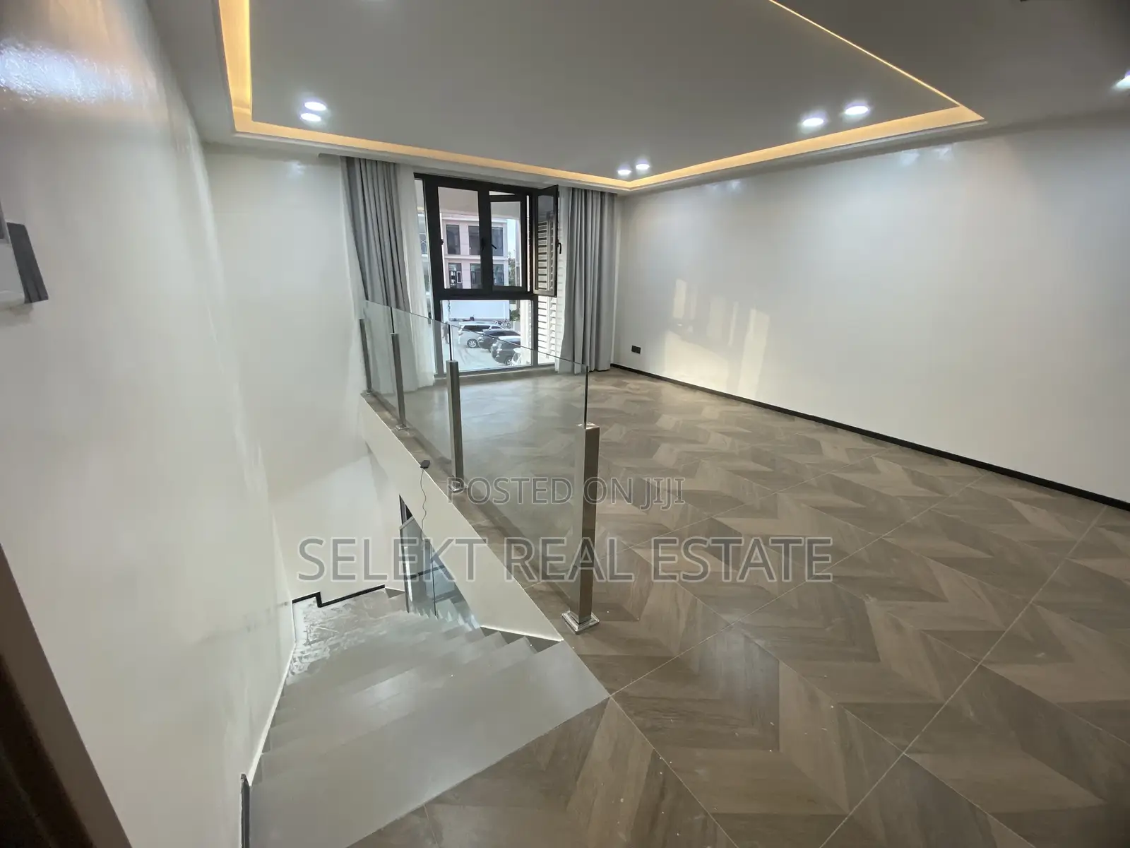 Furnished 2bdrm Duplex in Oyster Bay for rent