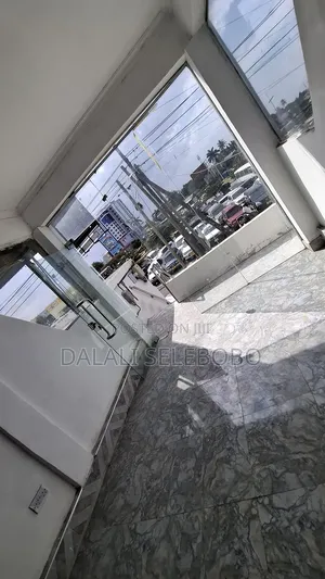 Office Space Tu Opp Mliman Cty Area