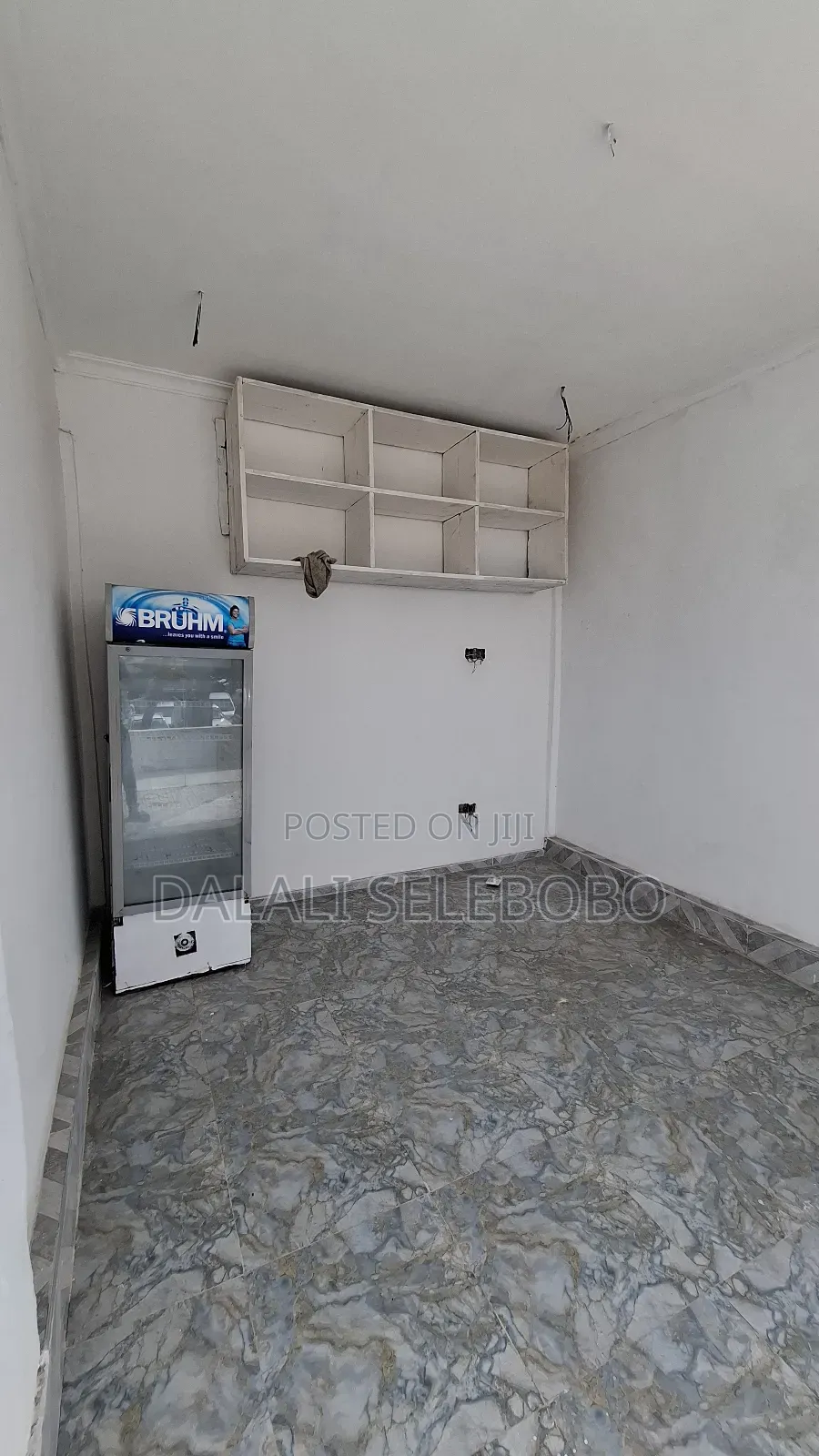 Office Space Tu Opp Mliman Cty Area