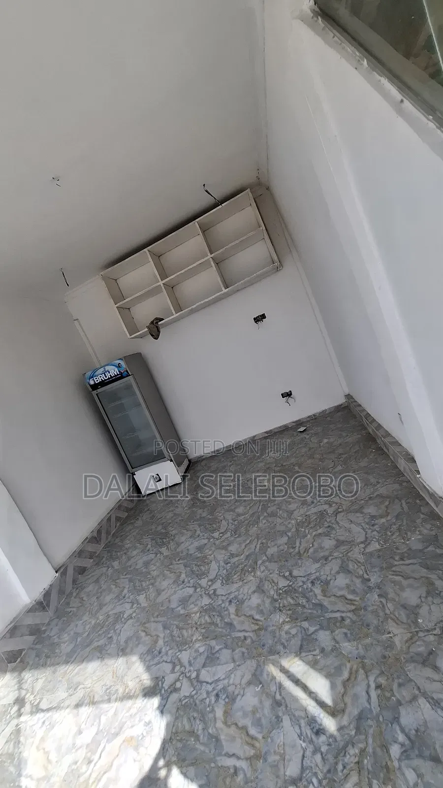 Office Space Tu Opp Mliman Cty Area