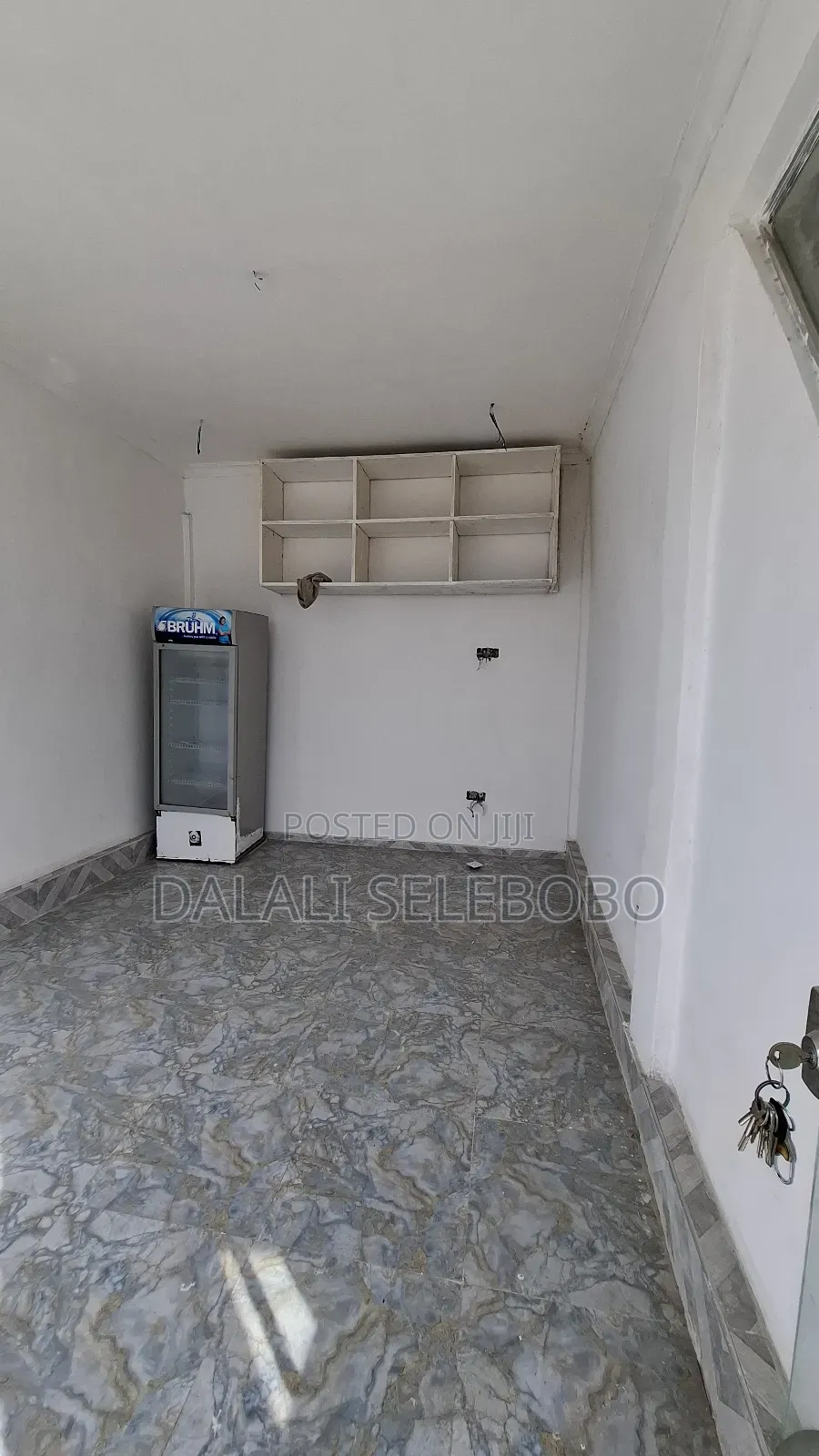 Office Space Tu Opp Mliman Cty Area