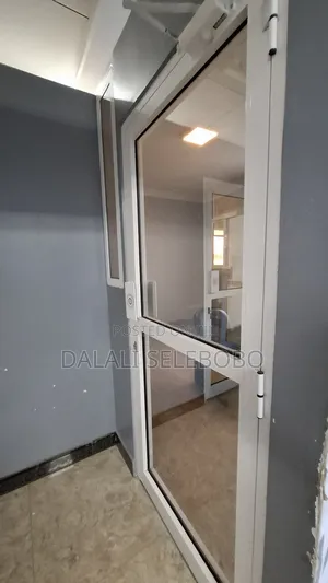 Office Space Tu Very Nice