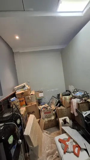 Office Space Tu Very Nice