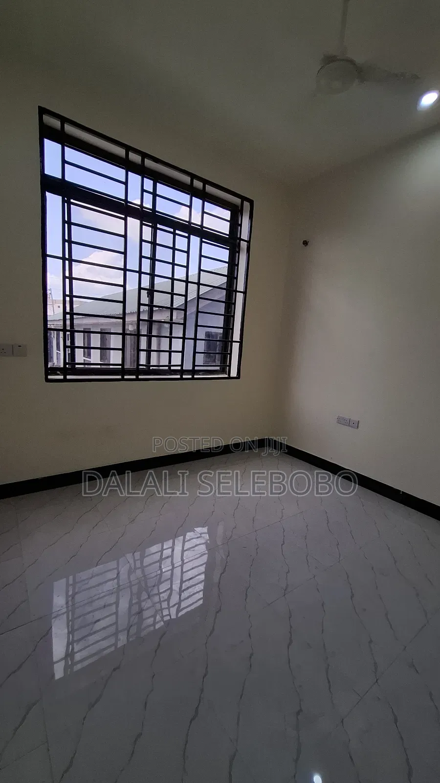 2bedrooms Office Space Better Fresh Only