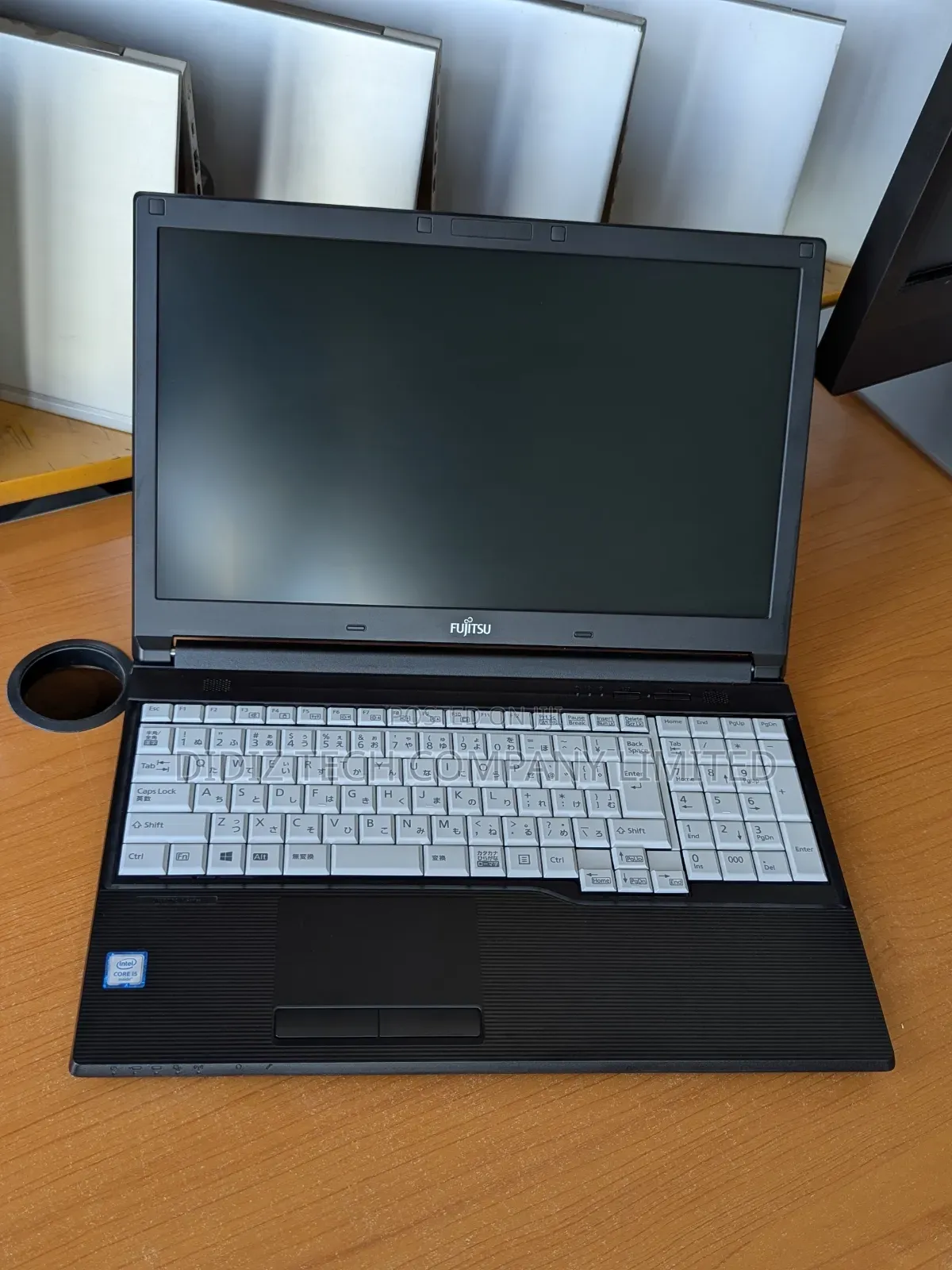 Laptop Fujitsu Lifebook A557 8GB Intel Core I5 SSD 256GB