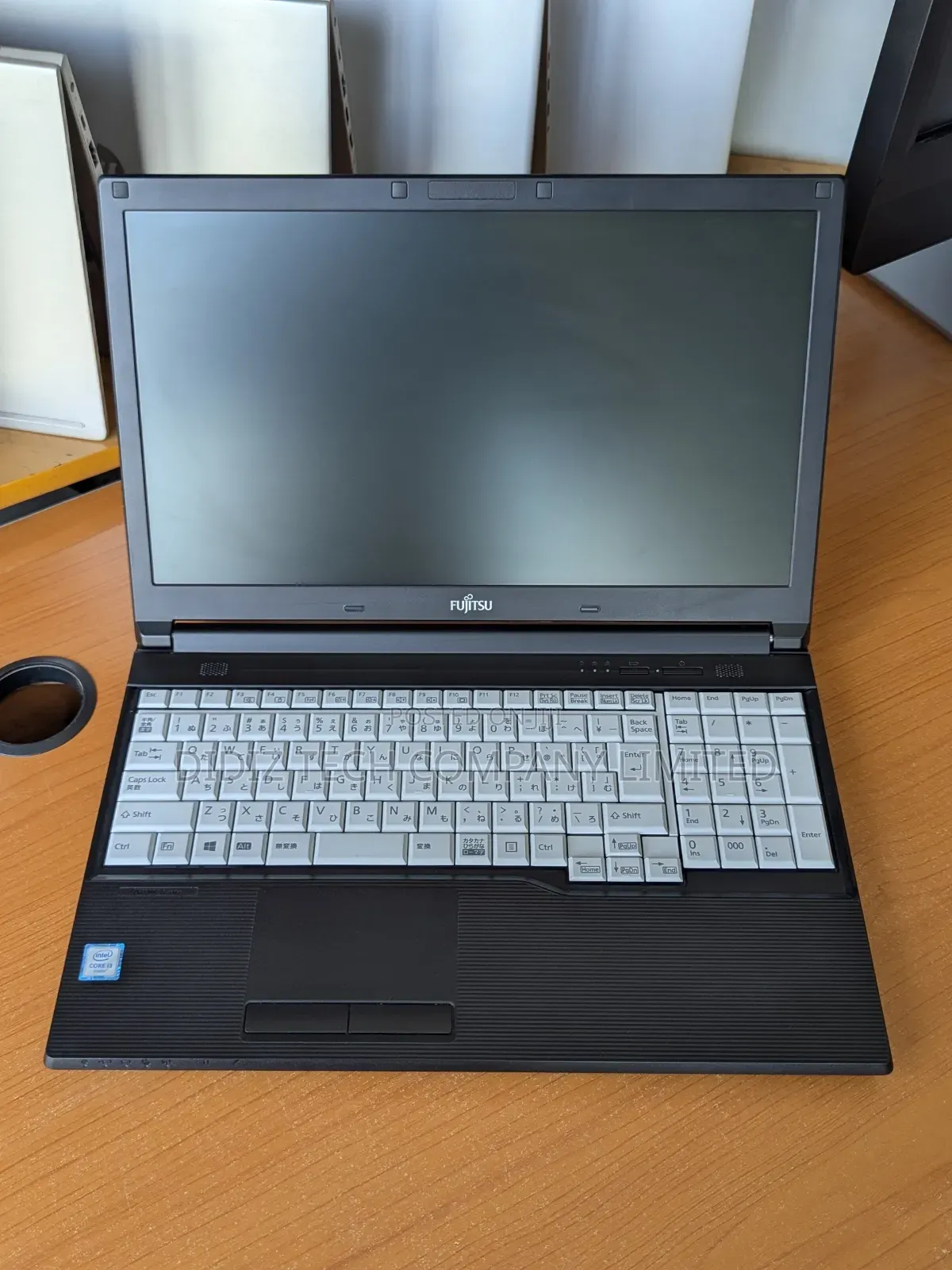 Laptop Fujitsu Lifebook A557 8GB Intel Core I3 SSD 256GB