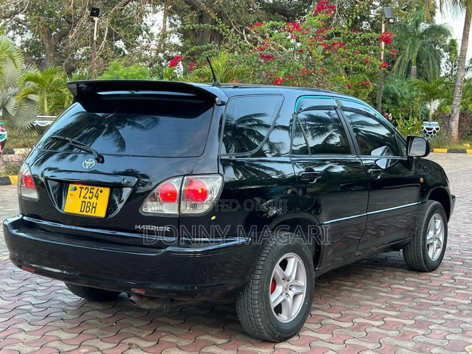 Toyota Harrier 2001 Black