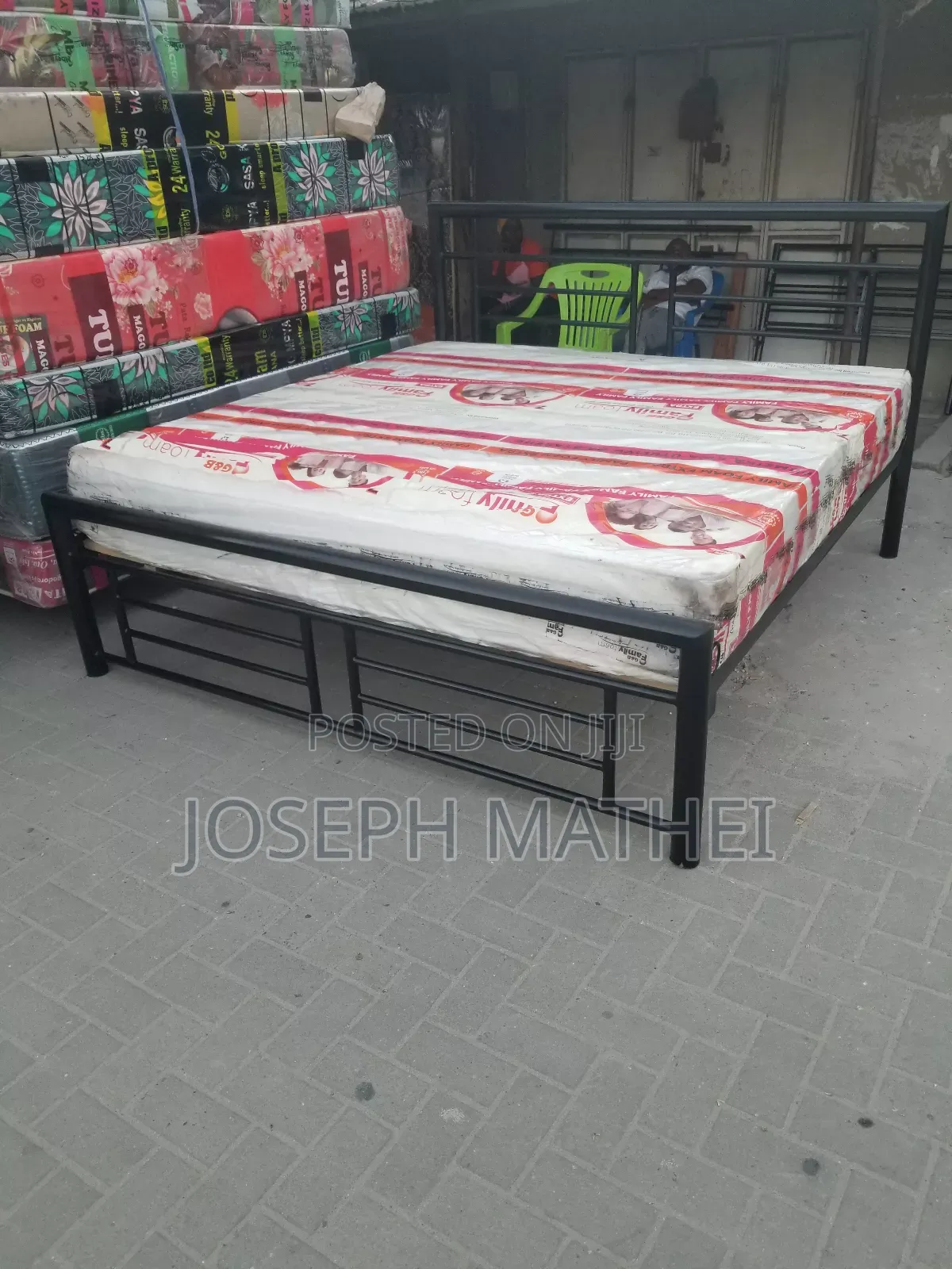 Kitanda Chuma Nzito 6x6 Godoro Spring Inch 8