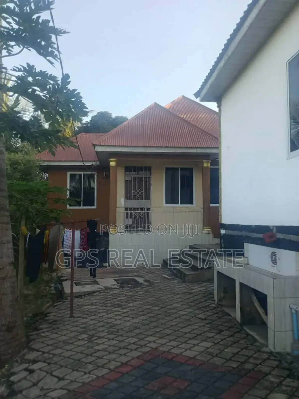 10bdrm House in Goba Mageti, Kinondoni for sale