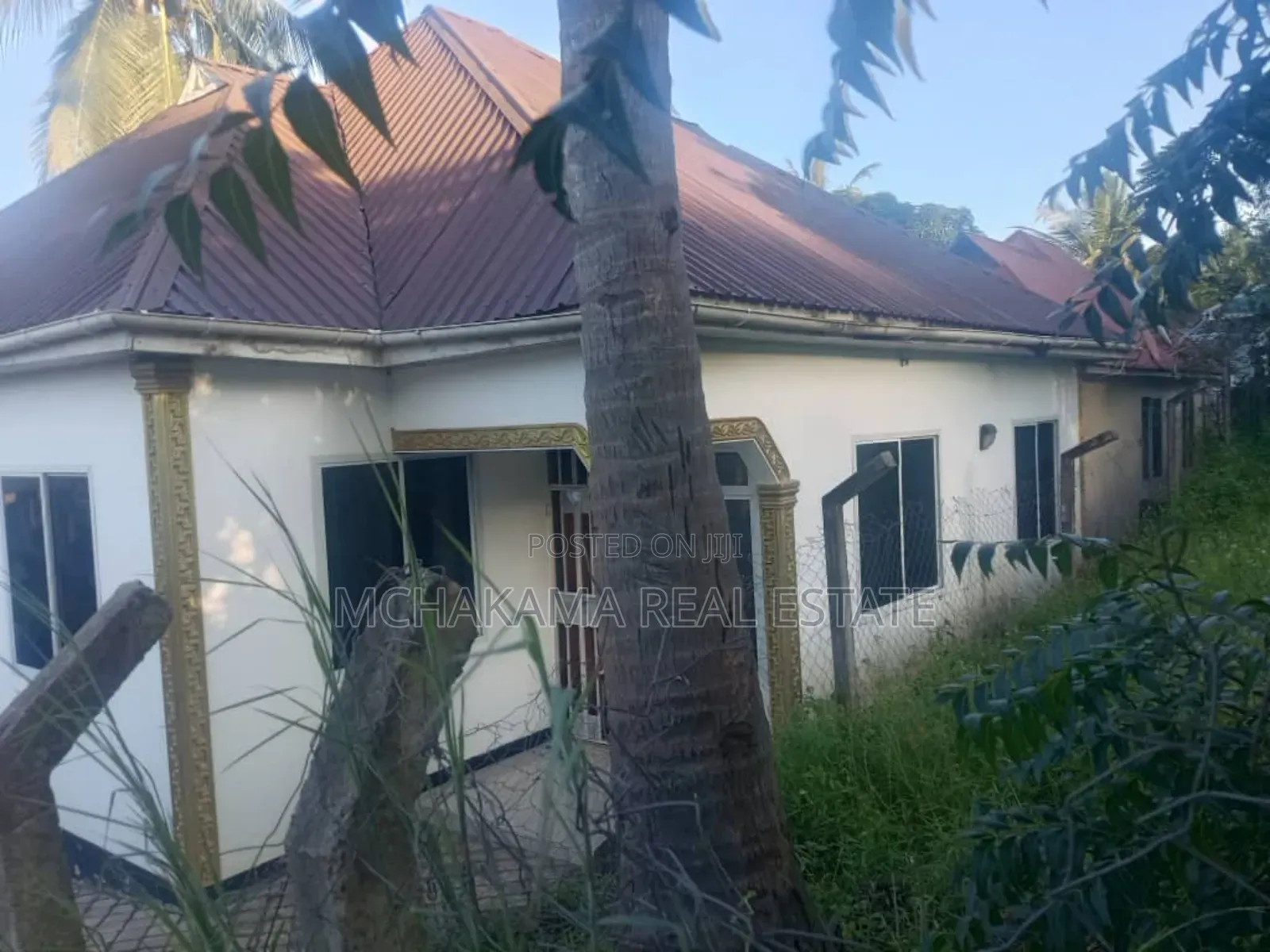3bdrm Apartment in Yusuph Mchakama, Goba for sale
