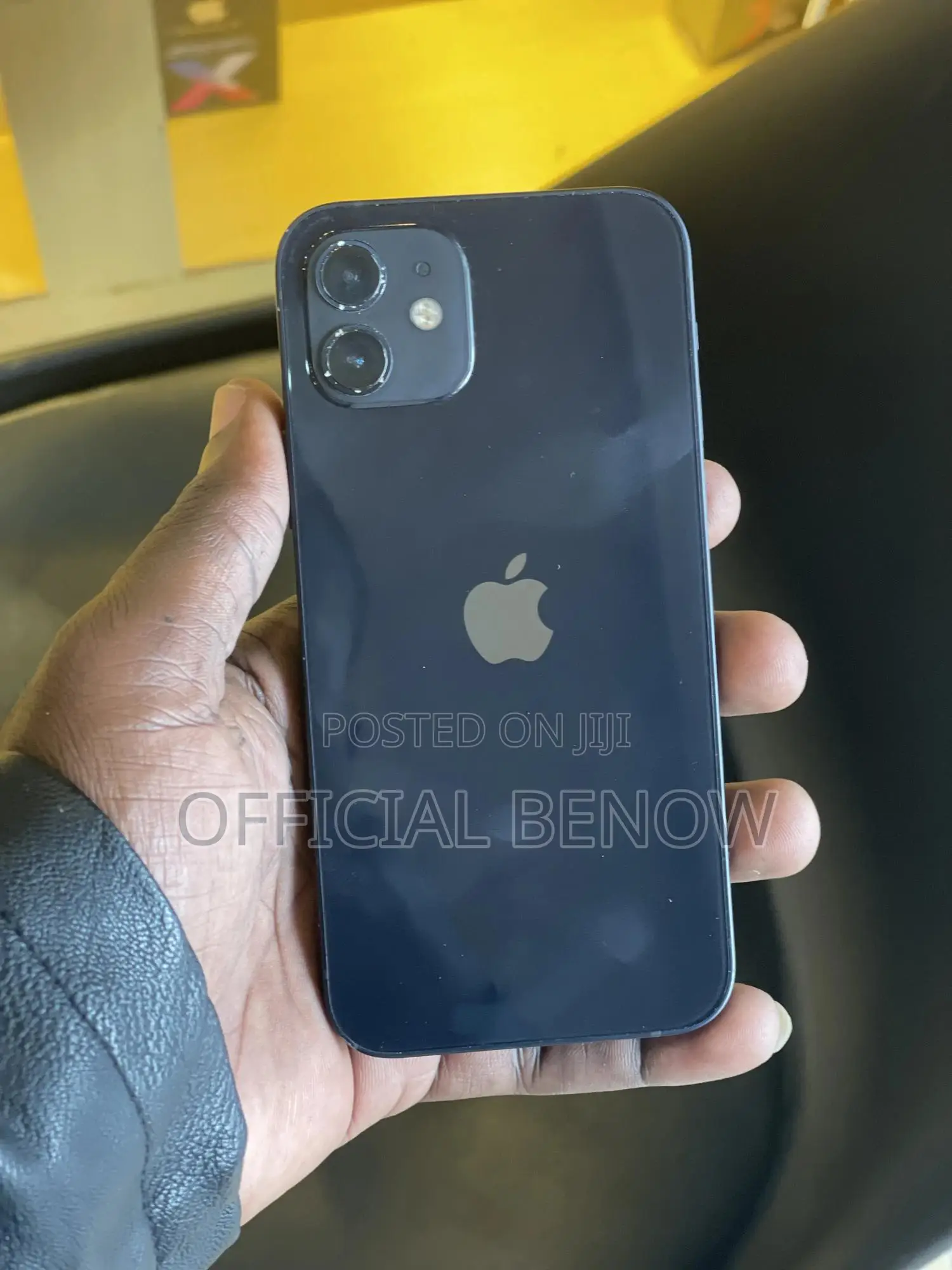 Apple iPhone 12 64 GB Black