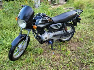 Bajaj Boxer 125 2025 Black
