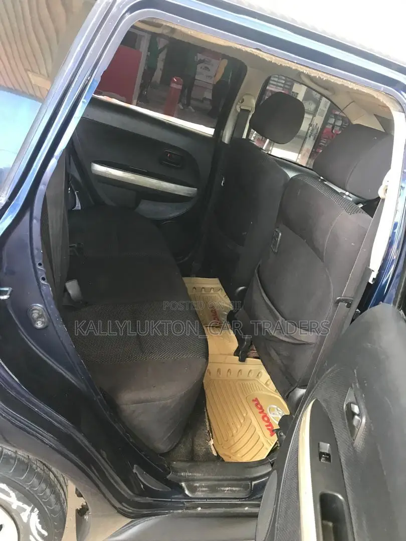 Toyota IST 2005 Blue