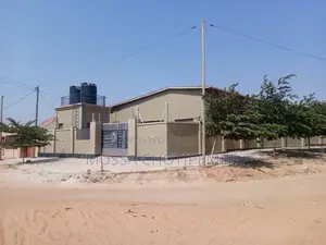 *Godauni Linapangishwa Lipo Kikuyu Madukani Lina Ukubwa