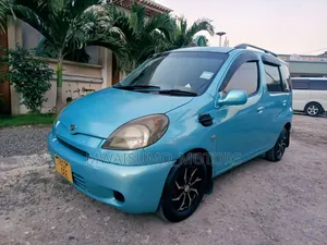 Toyota Fun Cargo 2000 Blue