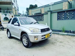 Toyota RAV4 Automatic 2000 Silver