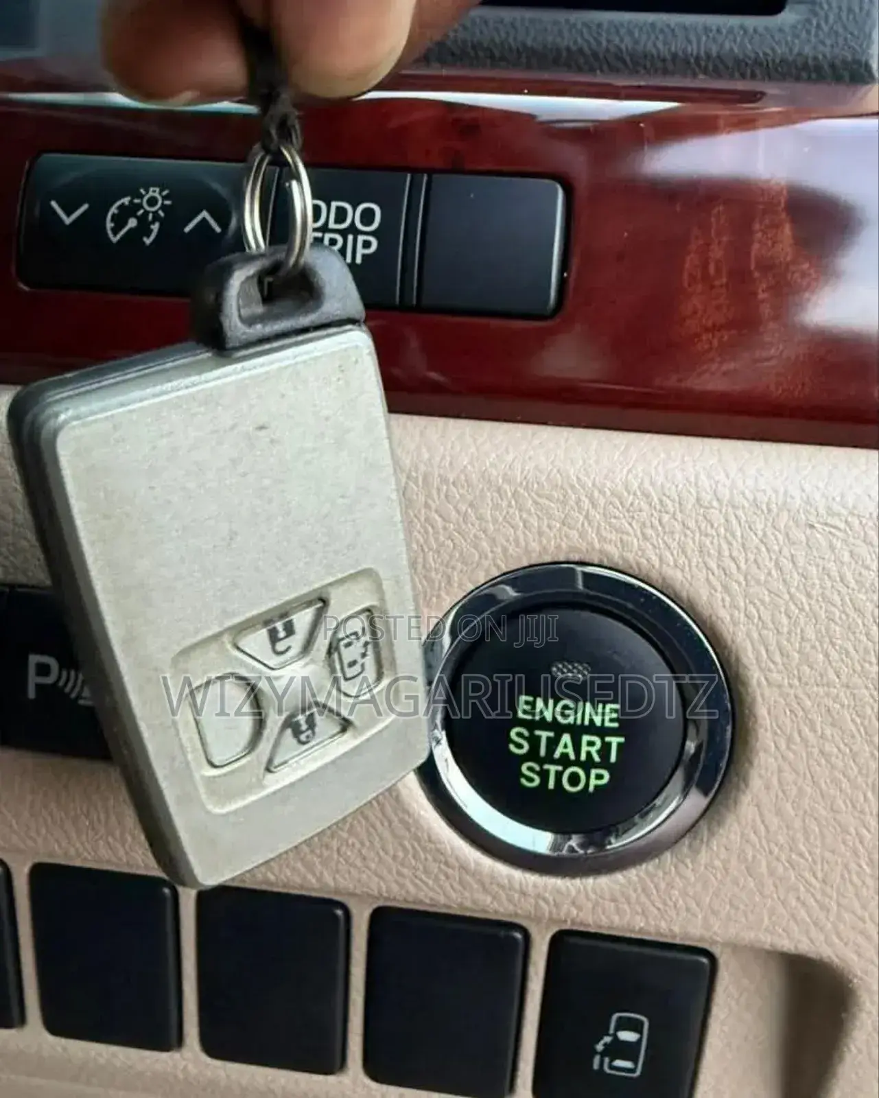 Toyota Vellfire 2010 Pearl